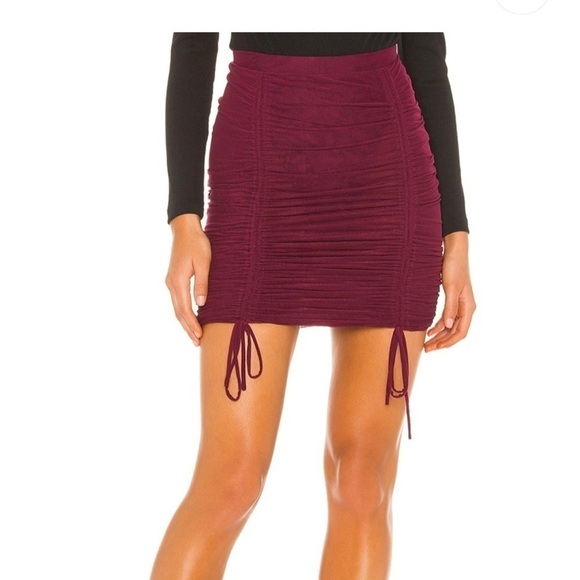NBD burgundy Nola adjustable length ruched stretchy skirt NWT M - Picture 1 of 4